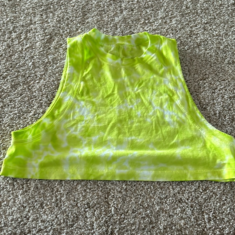 Lululemon size 0 tank